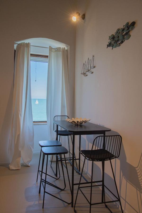 דירות מולפטה Casa Sant Orsola La Finestra Sul Mare מראה חיצוני תמונה