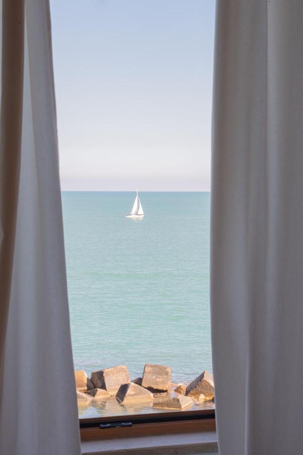 דירות מולפטה Casa Sant Orsola La Finestra Sul Mare מראה חיצוני תמונה